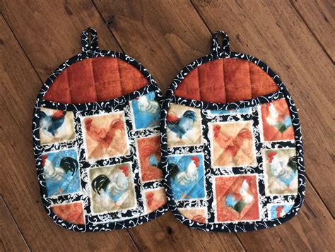 Maybe you would like to learn more about one of these? Quilted Pot Holders Hot Pads Oven Mitts with Rooster Print ...