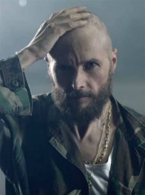 Il cantautore ha raccontato ai suoi follower la guarigione della figlia teresa, 22 anni «oggi la mia teresa ha voluto raccontare la sua storia degli ultimi sette mesi. Jovanotti, la vera sorpresa del nuovo video? La figlia ...