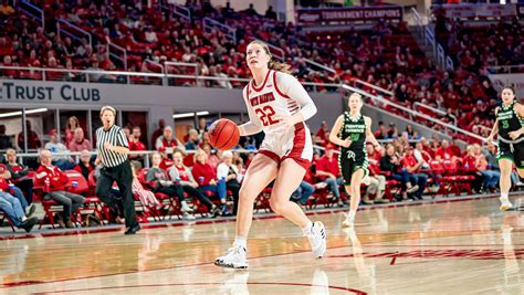 South carolina is a basketball team from usa, playing in competitions such as ncaa. Chloe Lamb - Women's Basketball - University of South ...