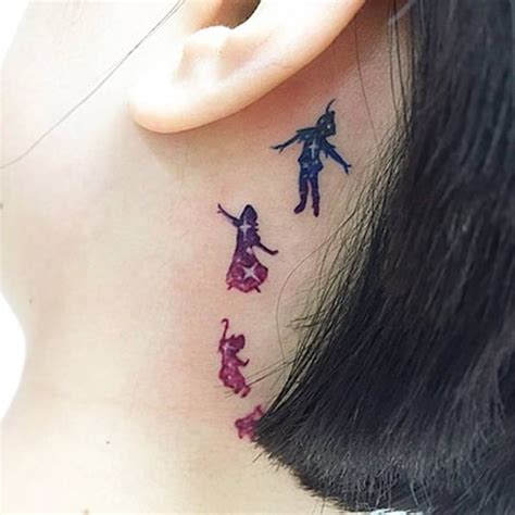 Vị trí ở thắt lưng cho bạn rất nhiều lựa chọn về hình dạng hình xăm. 100+ Hình xăm đẹp cho Nữ ở Lưng, Vai, Eo, Tay, Chân - NHÌN LÀ MÊ