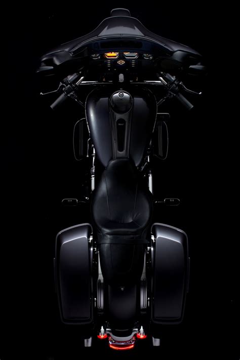 1 harley davidson road king 201402. Progetto Rushmore — Harley-Davidson Alba