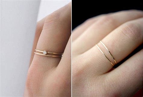 ** kusadari semua kenyataan ini takkan mungkin aku mudah melepaskannya walau berat hati. Gambar Cincin Emas Polos - LIRIK LAGU