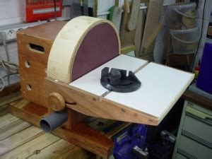 I bought a mixer in the junkyard for one. Homemade Disc Sander - HomemadeTools.net