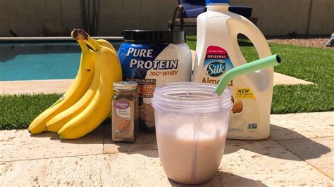 Bananas and spinach contain a lot of fiber. Banana Almond Smoothie - Best smoothie for losing weight ...