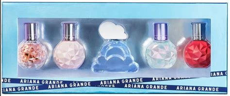 Each one of ari's fragrances were developed by ariana herself and are inspired by her sweet and sassy aesthetic. ariana grande parfum mini gift set