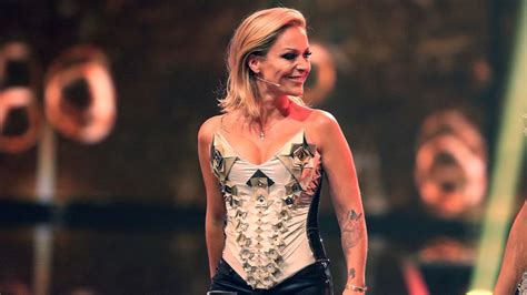 Musik liegt in der luft musiksendung deutschland 1997 gaststar sängerin michelle. Michelle tanzt mit Polanc: Ist sie ideal für "Let's Dance"? | Promiflash.de