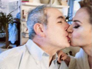 Barbara d'urso, visibilmente colpita, si unisce al dolore di ettore: Lamberto Sposini a Domenica Live: sorpresa per Barbara d'Urso