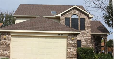 Please give me your opinion on which of these 2 roof shingles i should choose. Pin on Remodel Ideas