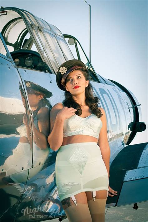 Aviation pin up fly girls : 643 best Aviation Pinup Girls images on Pinterest | Bow ...