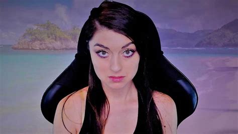 Why don't people clip chimp this stuff? Twitch Streamer BadBunny Enraged at viewers Not ...