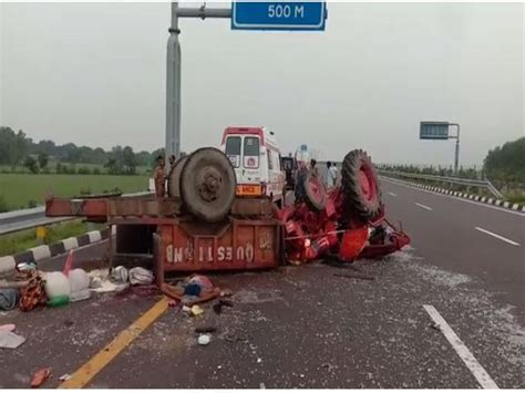 I covered the distance of 500+ kilometres, starting from yamuna expressway entry point to agra. Unnao: 2 dead, 22 injured in accident on Agra-Lucknow ...