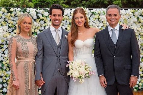 1,392,635 likes · 1,013 talking about this. Casamento de Marina Ruy Barbosa: 10 ideias para copiar