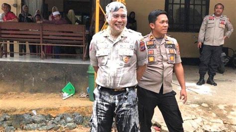 Karena pastinya kamu nggak mau, kan pakan yang satu ini cocok sekali digunakan sebagai hidangan utama untuk ikan louhanmu, khususnya kalau kamu memelihara jenis golden base atau. Begini Cara Unik Kapolsek Sungai Loban Tanahbumbu ...