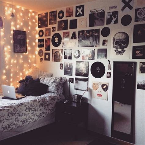 If you're looking for some inspiration for your bedroom, you've come to the right place. tumblr bedrooms