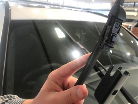 Bmw wipers not parking wipers not stopping wipers not returning to the home position загрузил: Changing wiper blades on a BMW X3 - Motoring News and Advice - AutoTrader
