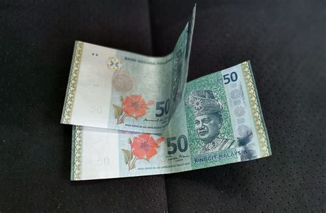 Bukan sahaja boleh bayar secara ansuran malah dapat rebat lagi! "Nak Isteri Bahagia Bukan Setakat Hulur Duit Sahaja ...