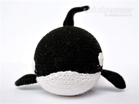 Deutsch, französisch, englisch und niederländisch. Amigurumi - Orca Wal häkeln "Willy" - premium & kostenlose ...