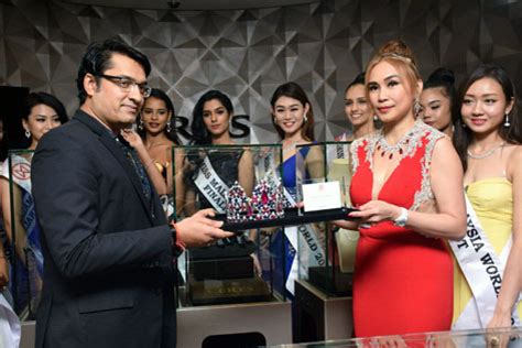 All twenty contestants from different states competed for the crown. Miss Malaysia World 2016 Will Wear Crown worth US$1.1 ...