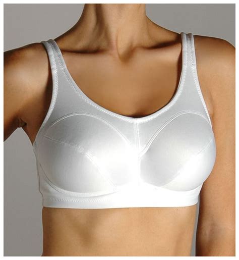Best Sports Bra for Large Breasts? | Best sports bras ...