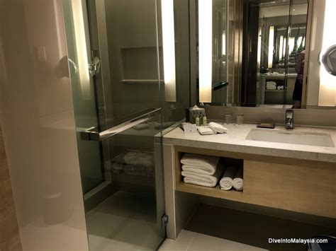 See 73 traveller reviews, 186 candid photos, and great deals for doubletree by hilton bath, ranked #30 of 37 hotels in bath and rated 4 of 5 at tripadvisor. DoubleTree Hilton JB Review 2020 - Dive Into Malaysia