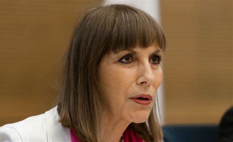 סרוגים | השרה לשעבר מהליכוד, לימור לבנת, תוקפת את הבחירות החוזרות ועל החלטת הליכוד לפזר את הכנסת: N12 - השרה לימור לבנת פורשת מהחיים הפוליטיים