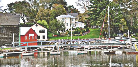 Cabins to rent in maine offer a beautiful lakefront vacation spot near greenville, me. Pin on Photo