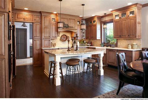 Project 3 another oak kitchen with cathedral style cabinets. Kitchen | Maple kitchen cabinets, Maple kitchen, Kitchen ...