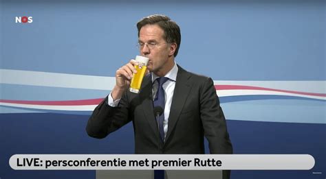 Maandag beslist het kabinet over stap twee in het 'openingsplan'. GeenStijl: LIVE - Persco MinPres Rutte over CoronaCrisis