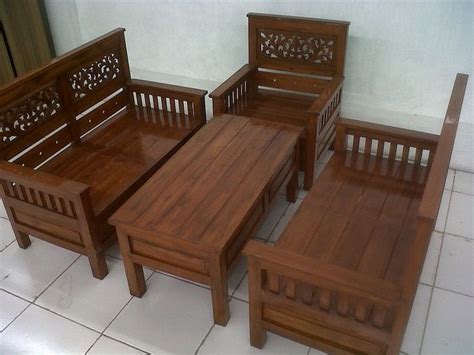 Untuk konsep rumah minimalis sebainya untuk mengisi interior ruang tamu dengan furniture atau perabotan sebaiknya tetap memegan konsep yang tidak terlalu ramai. Bangku Kayu Minimalis : Bale Bale Minimalis Kursi Jati ...