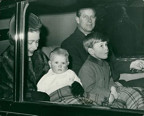 April 1926 als älteste tochter des britischen königs georg vi. Pin von Goldstein auf Königin Elizabeth und Prinz Philip ...