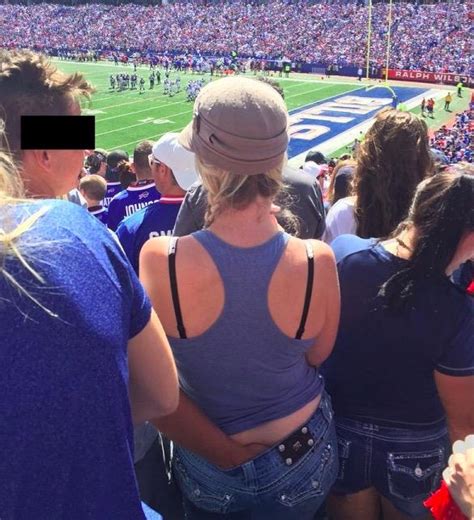 Ifunny is fun of your life. SportSmasher on Twitter: "Bills Fan Fingers Girl's Butt In ...