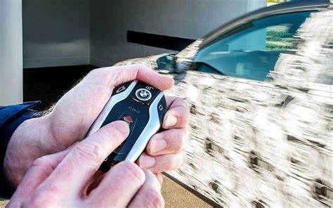 It also unveiled a smart key which partly solves that parking dilemma, via its remote control parking system function. BMW's Remote Control Parking System - The Car Guide