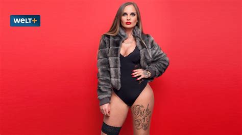 Discover all schwesta ewa's music connections, watch videos, listen to music, discuss and download. Feminismus, Prostitution, Hip-Hop: Schwesta Ewa spricht ...