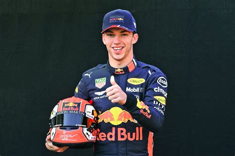 Formula 1 driver striving for excellence. Chez Red Bull, Pierre Gasly entre dans la cour des grands ...