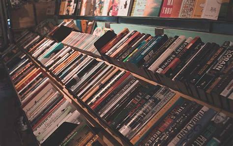 Narrative text is one of 13 types of english text (genre) born from narration as well as recount text, anecdote text, spoof text. Jenis Pantun | KBBI Online