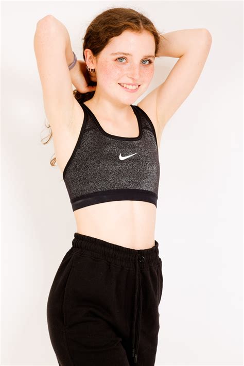Lisa doing gymnastics poses | lisa model. Pauline Hill (Petite) - Assets Model Agency