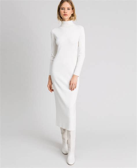 Maybe you would like to learn more about one of these? Abito lungo in maglia Donna, Bianco | TWINSET Milano
