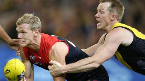 Vfl'nin yılın takımına seçilmeyi ve. AFL 2018 Richmond stats: Secret to Tigers' pressure game ...