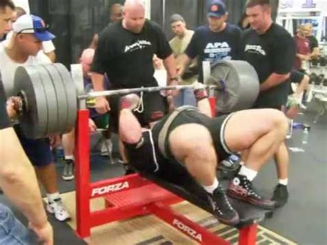 Was a presence for greece n the half coming off the bench. Ryan Kennelly bench press 860lbs - YouTube