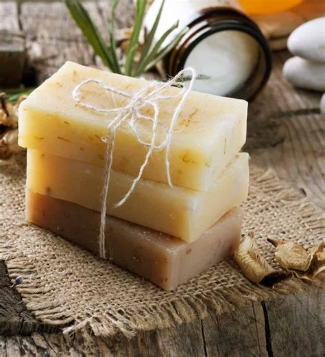 Look through examples of a bar of soap translation in sentences, listen to pronunciation and learn grammar. How to Make Homemade Soap Bars for Beginners