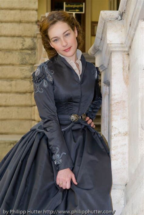 Get all the details on cristiana capotondi, watch interviews and videos, and see what else bing knows. Pin en Movie/television costumes II.