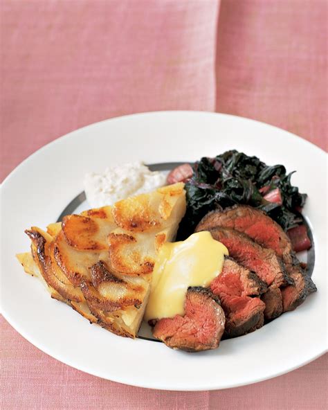 Makes a nourishing, balanced meal. Beef Tenderloin Side Dishes Christmas : Easy Slow-Roasted ...