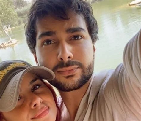 فيفي عبده تخرج من عزلة مرضها وتؤكد: أول تعليق من منة عرفة بعد عقد قرانها و الجمهور: "ما هو ...