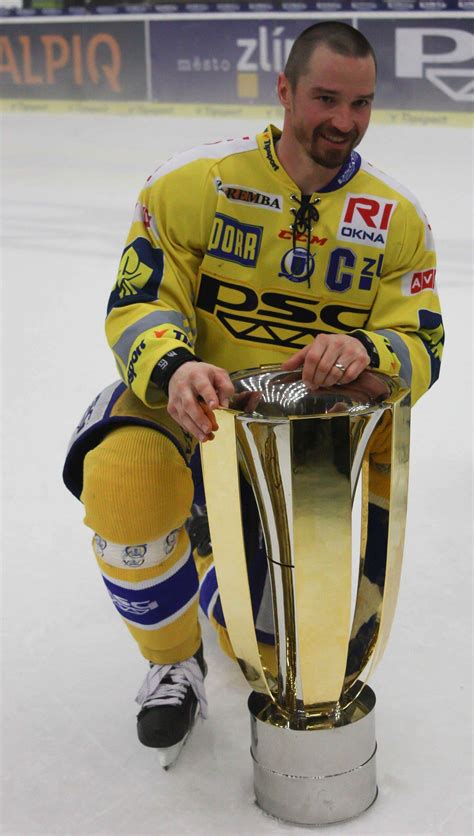 Petr čajánek is a czech ice hockey player.he was born on august 18, 1975 (45 years old) in zlín. 5. finále: Zlín-Kometa: Petr Čajánek (IHNED.cz)