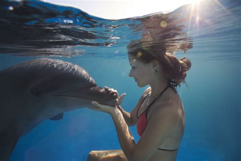 Gift ideas for young female professionals. 9 Gift Ideas for Ocean Lovers