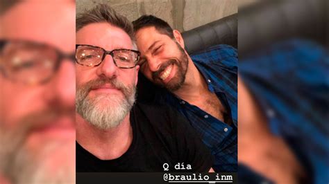 Su alta exposición en los medios de comunicación, y lo poco que se sabía de su vida privada hizo que la confirmación del romance de luis novaresio con braulio bauab, se convirtiera en la noticia hace. Luis Novaresio y su novio confirmaron su monogamia: "Esta ...