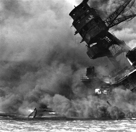 On december 7, 1941 the japanese launched a surprise attack on the us naval base pearl harbor in hawaii, using bombers, torpedo bombers and midget submarines. Auktion: Japanische Pearl-Harbor-Karte wird verkauft - WELT