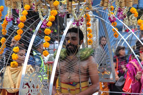 Đọc báo điện tử vietnamnet, cập nhật tin nhanh việt nam và thế giới. Thaipusam - Lễ hội hoang dại nhất thế giới: khi con người ...