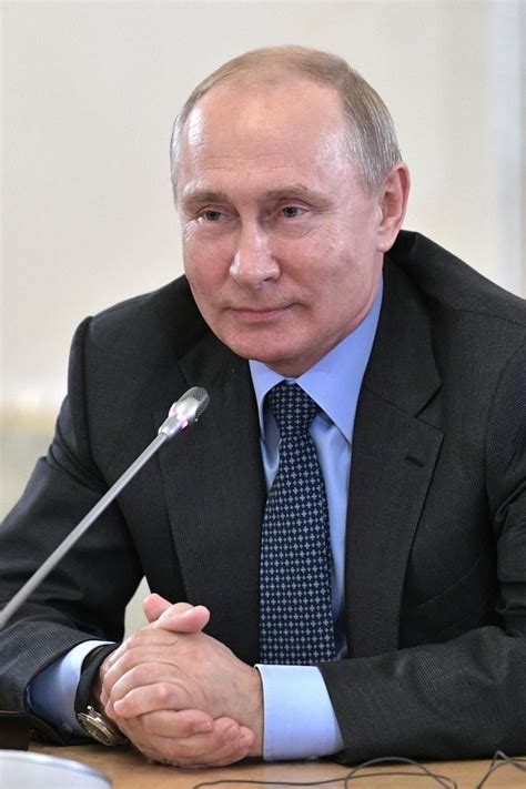 Pdf ist ein komplexes dateiformat, das in bestimmten fällen einige ihrer privaten informationen preisgeben kann. Wladimir Putin - Russian President Wladimir Putin C Takes ...