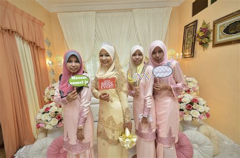 I'm renting out my own wedding dress (which i. Wawa Syaida: BAJU KURUNG MODEN NIKAH UNTUK DISEWA ...